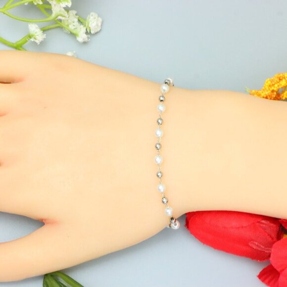 "Elegant & Trendy Bracelet, A Perfect Gift for Women, Thoughtful, EVCH1161 - Picture 4 of 8